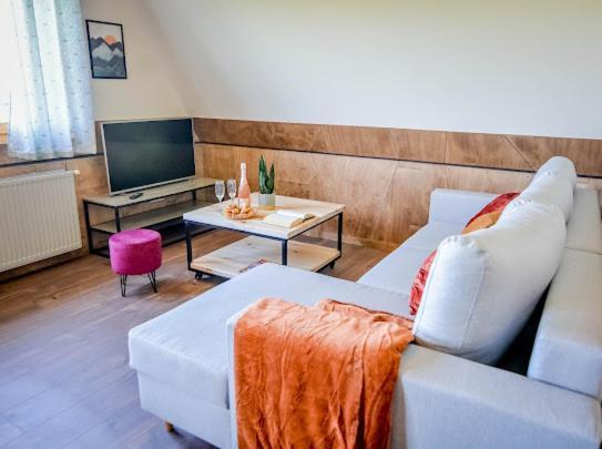 Atlas Chmur Apartament เบียวีดูนาเยซ ภายนอก รูปภาพ